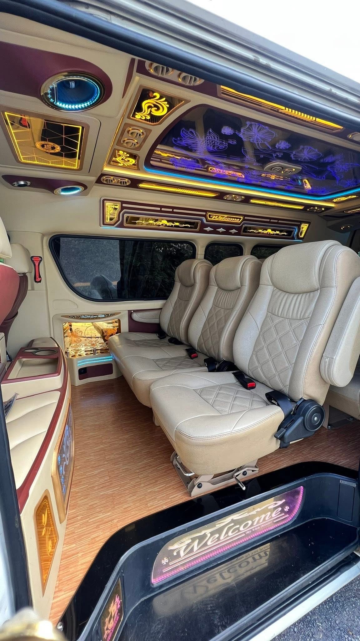 A private airport transfer Phuket Phang Nga Khaolak Krabi etc.. And a private city Tour. Prebook private transfer need flight/ no.hotel /time and how many suitcase. - Image 2